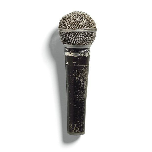 Scarpati_LG_Micraphone